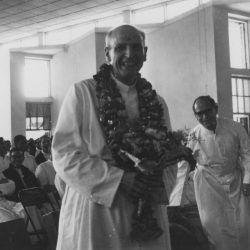 Folder 4001 – India_4300–4621 from the years 1964–66 and Fr. General Pedro Arrupe’s visit in 1967. Archival material from the archives of the Jesuiten weltweit Foundation in Switzerland, Hirschengraben 74, 8001 Zurich. Photographer unknown, date unknown or see above. Digitized in June 2019. The originals are kept in the archives of the Jesuiten weltweit Foundation.